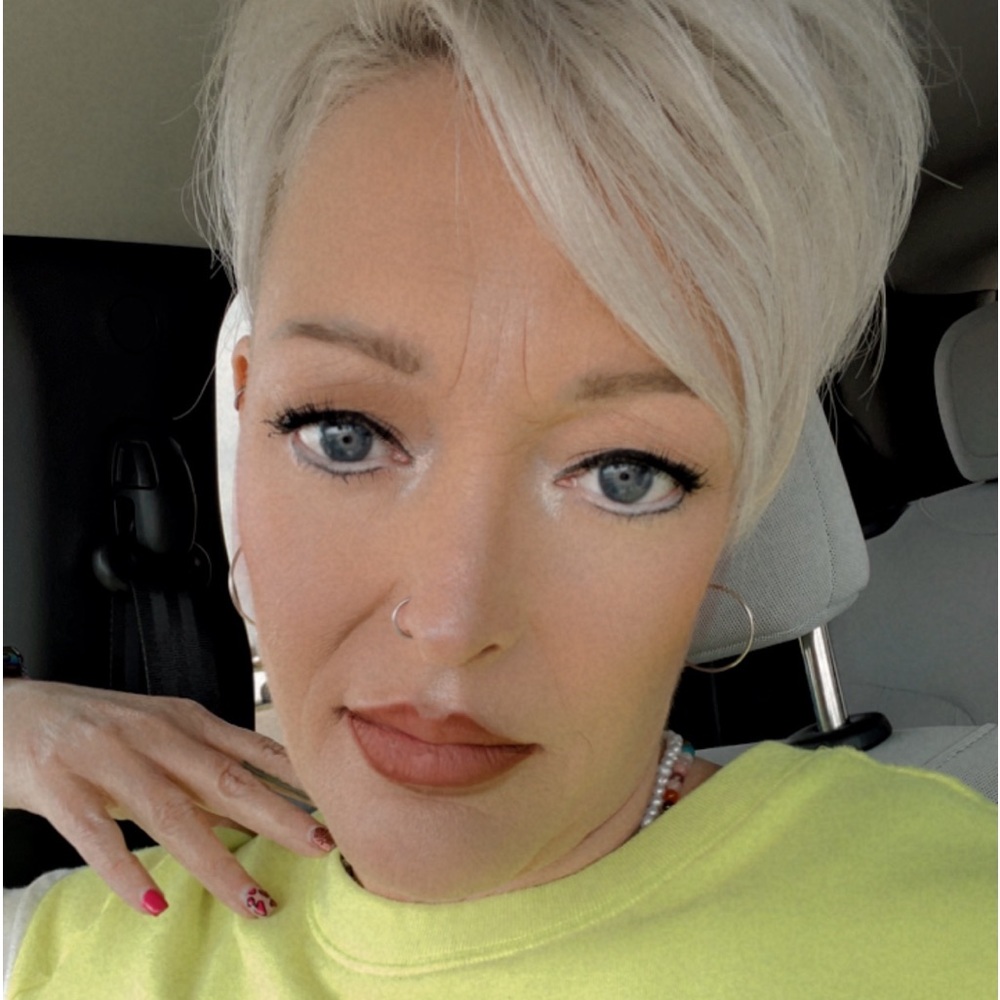 Meet your Posher, Cheri